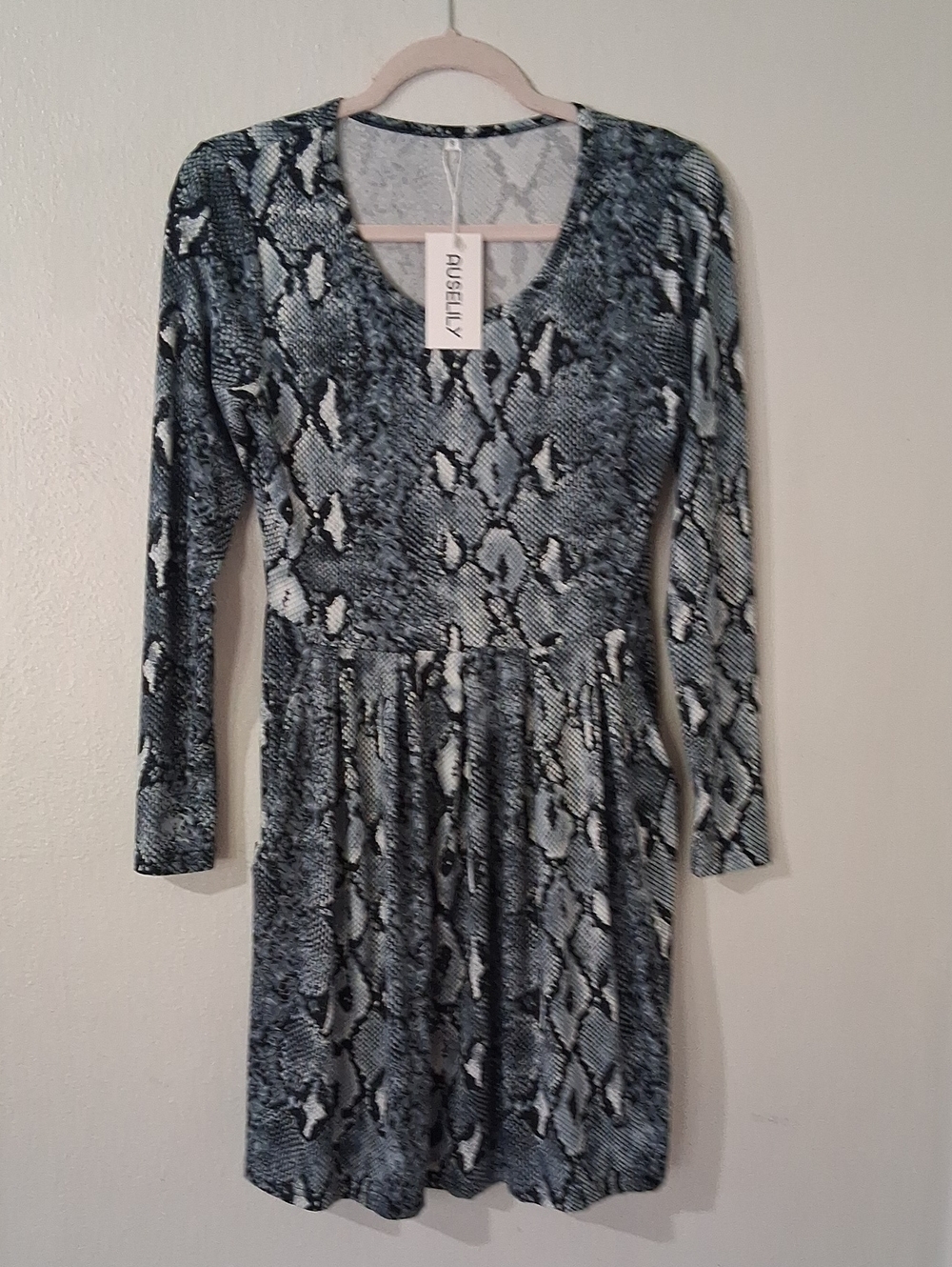 Women's Black & Gray Snake Print Long Sleeve Dress
